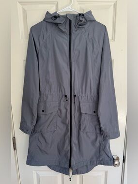 Athleta Everyday Anorak grey hooded windbreaker jacket lightweight women’s S